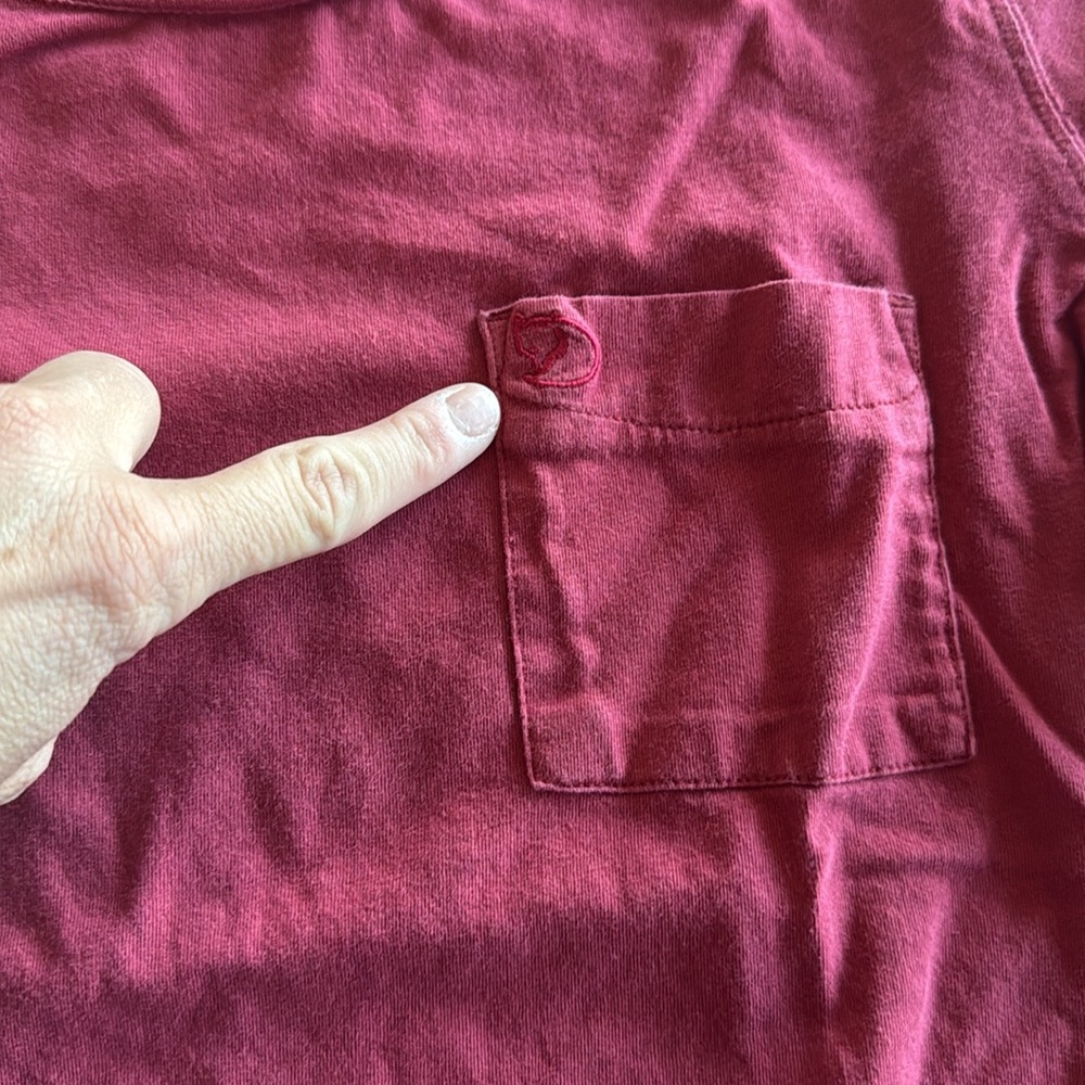Fjall Raven Ovik Women’s Crewneck T-Shirt Raspberry Red Size Large - Picture 3 of 3